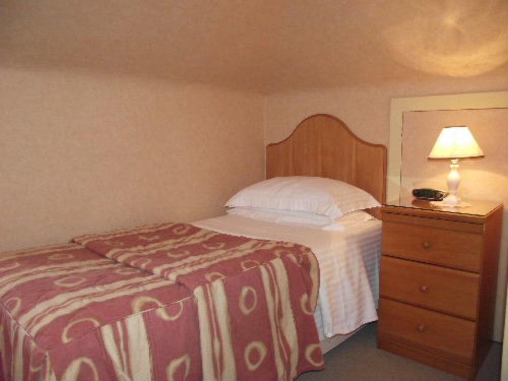 Whin Park Guest House Largs Extérieur photo